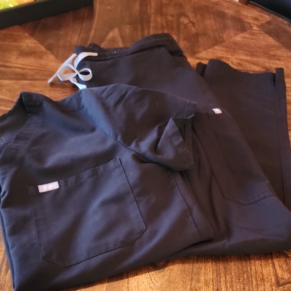 Figs Black Scrub Set M/S